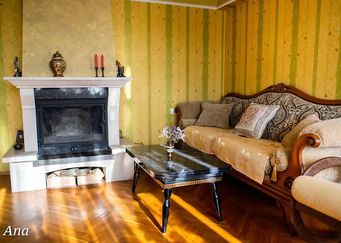 The Pearl Apartment *